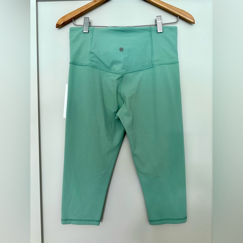 NWT Sz M Athleta Ultra High Rise Elation Crop